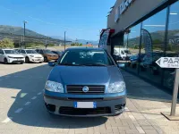 Usata Fiat Punto Active 60 CV (44 kW) 2005 Blu/azzurro Utilitaria