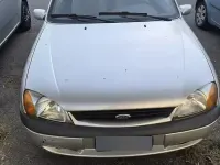 Usata Ford Fiesta 75 CV (55 kW) 2000 Grigio Utilitaria