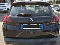 Usata Peugeot 2008 Access 82 CV (60 kW) 2016 Nero SUV