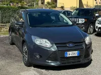 Begagnad Ford Focus 95 HK (69 kW) 2014 Grå Sedan