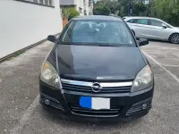 Käytetty Opel Astra 150 HP (110 kW) 2006 Musta Sedan