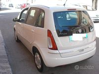 Usata Lancia Musa 77 CV (56 kW) 2011 Bianco Monovolume