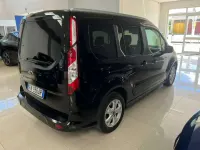 Usata Ford Tourneo Connect Titanium 120 CV (88 kW) 2018 Absolute black Monovolume