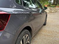 Usata VW Polo 95 CV (69 kW) 2022 Grigio Utilitaria