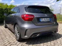 Usata Mercedes A180 Premium 109 CV (80 kW) 2017 Grigio Utilitaria