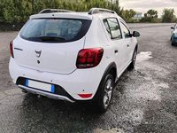 Usata Dacia Sandero Stepway 90 CV (66 kW) 2017 Bianco Berlina