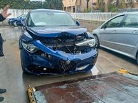 Usado Alfa Romeo Stelvio 180 CV (132 kW) 2017 Azul SUV