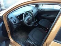 Usata Hyundai i10 Comfort 69 CV (50 kW) 2017 Arancione Utilitaria