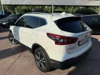 Usata Nissan Qashqai Tekna 110 CV (80 kW) 2017 Bianco SUV
