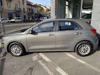 Usata Kia Rio Style 84 CV (61 kW) 2022 Grigio Berlina