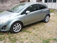 Usata Opel Corsa 59 CV (43 kW) 2012 Argento Utilitaria