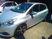 Usata Peugeot 208 Allure 75 CV (55 kW) 2017 Grigio Utilitaria
