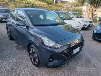 Usata Hyundai i10 67 CV (49 kW) 2023 Grigio scuro Utilitaria