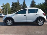 Usata Dacia Sandero 90 CV (66 kW) 2016 Berlina