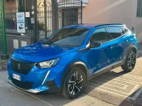 Usata Peugeot 2008 Allure 131 CV (96 kW) 2023 Blu SUV