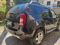 Usata Dacia Duster Lauréate 110 CV (80 kW) 2011 Nero SUV