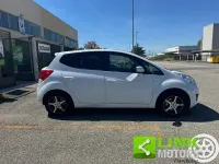 Usata Kia Venga 90 CV (66 kW) 2013 Bianco Utilitaria