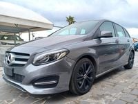 Usata Mercedes B180 Premium 122 CV (89 kW) 2018 Grigio Monovolume