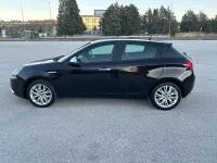 Usata Alfa Romeo Giulietta Super 120 CV (88 kW) 2017 Nero Utilitaria
