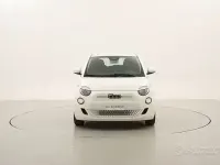 Usata Fiat 500e Action 42 kW (58 CV) 2021 Bianco Utilitaria