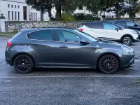 Usata Alfa Romeo Giulietta Quadrifoglio Verde 240 CV (176 kW) 2015 Grigio Utilitaria