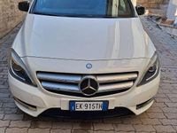 Usata Mercedes B180 Premium 109 CV (80 kW) 2013 Utilitaria