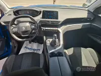 Usata Peugeot 3008 131 CV (96 kW) 2022 Blu SUV