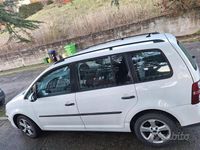 Usata VW Touran 150 CV (110 kW) 2010 Bianco Monovolume
