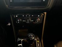 Usata VW Tiguan R-line 150 CV (110 kW) 2020 Bianco SUV