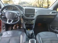 Usata Peugeot 2008 Allure 110 CV (80 kW) 2015 Rosso SUV