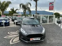 Usata Ford Fiesta ST-Line 75 CV (55 kW) 2017 Grigio Utilitaria