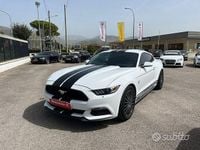 Usata Ford Mustang 370 CV (272 kW) 2016 Bianco Coupé