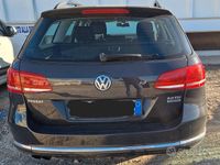 Usata VW Passat 140 CV (102 kW) 2011 Grigio Station wagon
