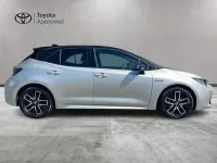 Usata Toyota Corolla Style 184 CV (135 kW) 2021 Precious silver & black Berlina