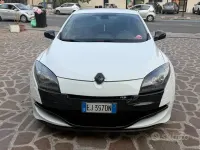 Usata Renault Mégane Coupé R.S. 250 CV (183 kW) 2011 Bianco Coupé