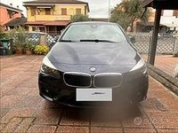 Usata BMW 218 Efficient Dynamics 150 CV (110 kW) 2017 Blu Monovolume