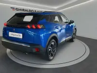 Usata Peugeot 2008 Allure 110 CV (80 kW) 2022 Blu/azzurro SUV