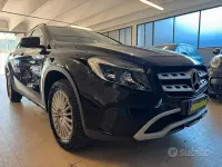 Usata Mercedes GLA180 Executive 109 CV (80 kW) 2017 Nero SUV
