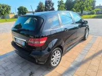 Usata Mercedes B200 Premium 109 CV (80 kW) 2011 Nero Utilitaria