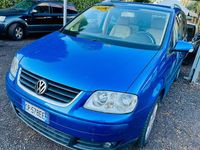 Usata VW Touran 140 CV (102 kW) 2004 Blu Monovolume