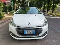 Usata Peugeot 208 Allure 75 CV (55 kW) 2017 Bianco Utilitaria
