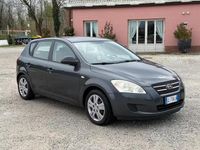 Usata Kia Ceed EX 109 CV (80 kW) 2008 Grigio Utilitaria