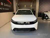 Usata Opel Corsa 101 CV (74 kW) 2025 Bianco Utilitaria