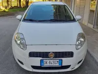 Usata Fiat Grande Punto Dynamic 90 CV (66 kW) 2007 Bianco Utilitaria