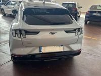 Usata Ford Mustang Mach-E 124 kW (169 CV) 2022 Argento metall SUV