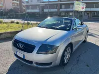 Usata Audi TT Roadster Ambiente 179 CV (131 kW) 2004 Argento Cabrio