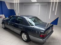 usata Mercedes E250 E 250 diesel cat Elegance