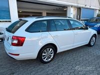 Usata Skoda Octavia G-TEC Ambition 110 CV (80 kW) 2017 Bianco Station wagon