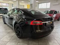 Usata Tesla Model S 186 kW (253 CV) 2020 Nero Utilitaria