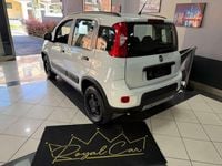 Usata Fiat Panda 4x4 S 84 CV (61 kW) 2019 Bianco Utilitaria